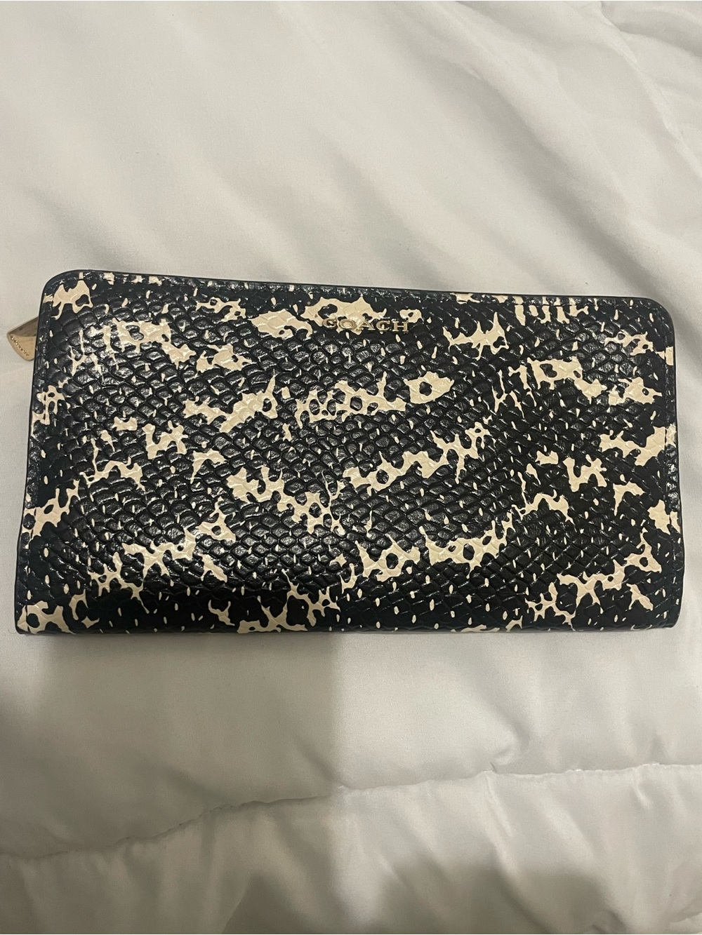 Coach Black and White Exotic Python Wallet Black and white snakeskin leather